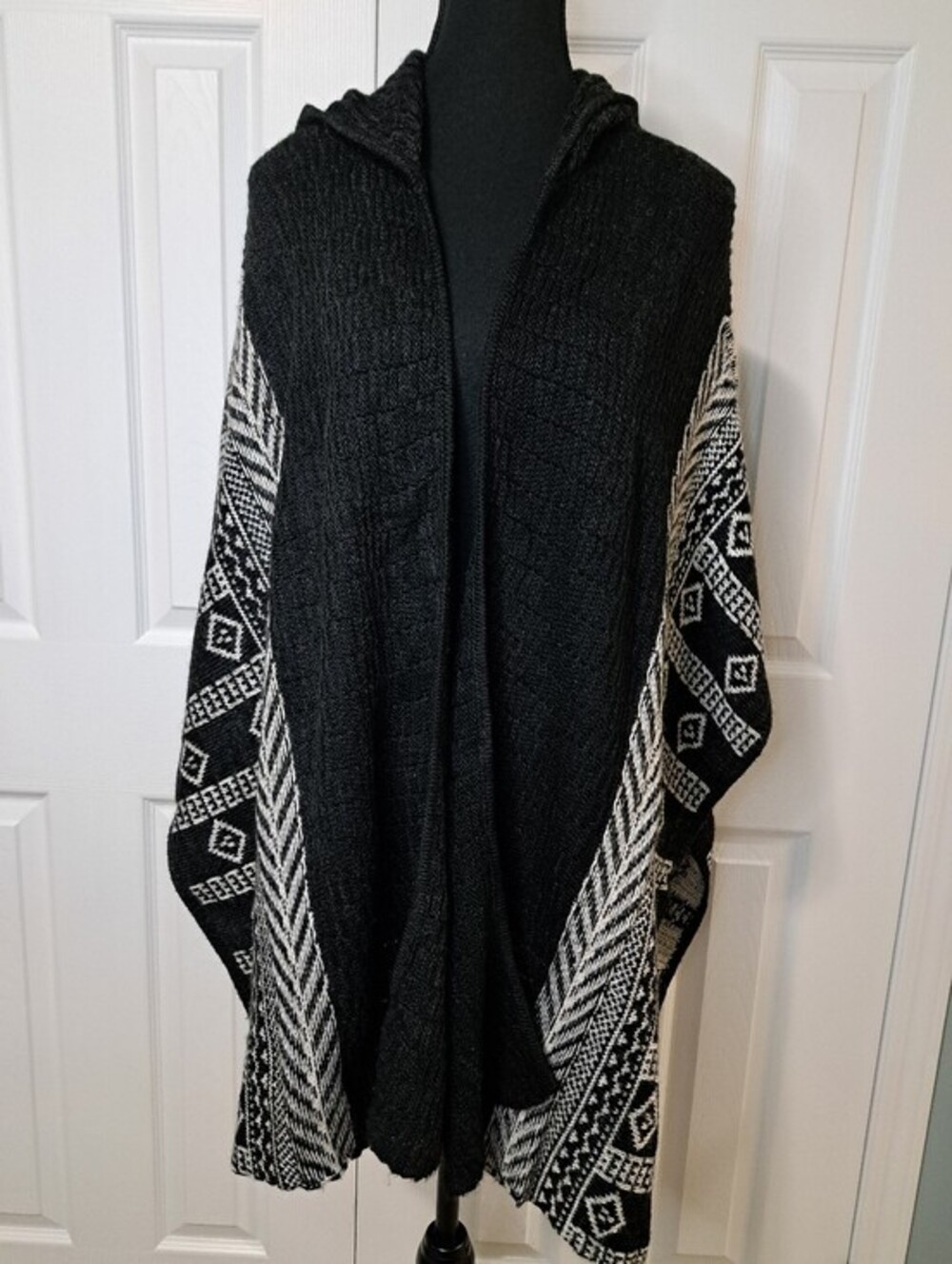 Garage Hooded Knit Poncho Cape Black Ivory Geometric Pattern XS/S Oversized